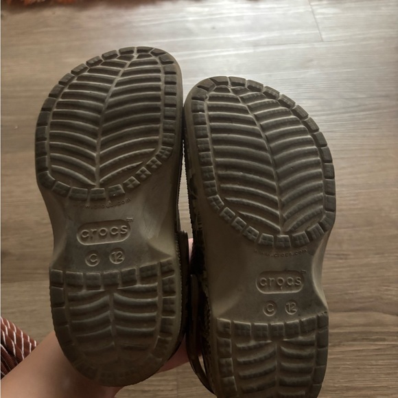 CROCS Kids Shoes in Camouflage with Character Charm - Picture 5 of 5